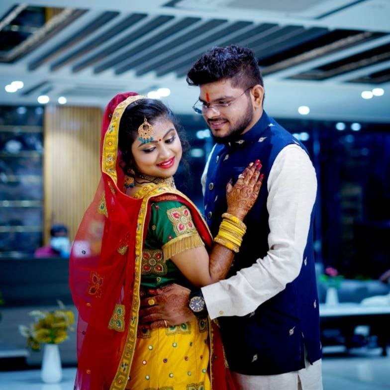 Abhishek & Priya
